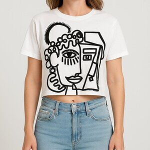 Micas Abstract Portrait Women'e Cropped Top